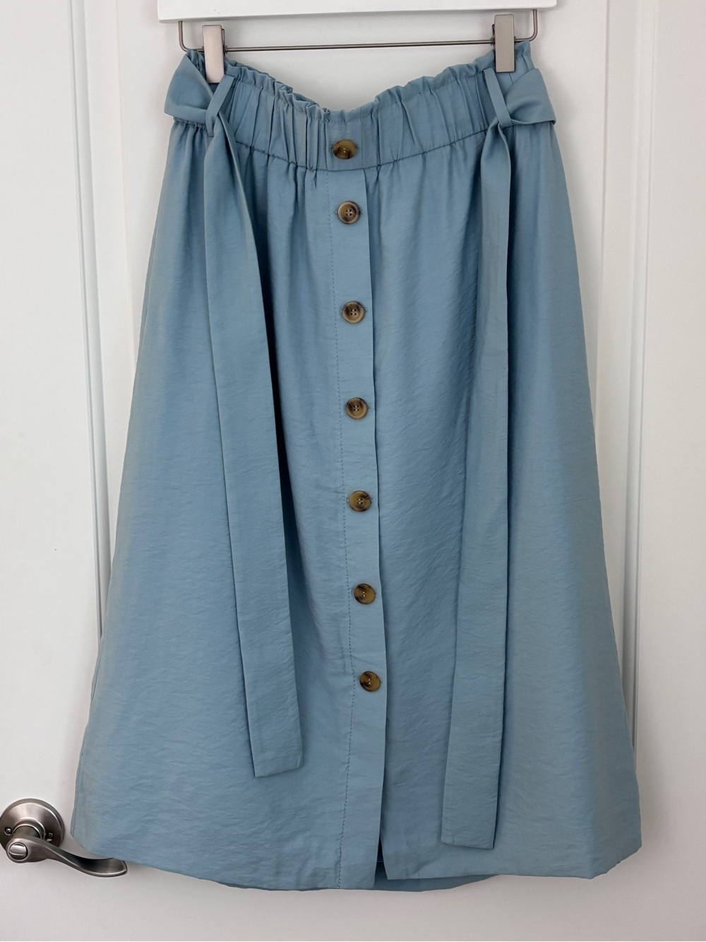 Ann Taylor Sky Blue Button-Front Midi Skirt with Waist Tie Size Petite Medium